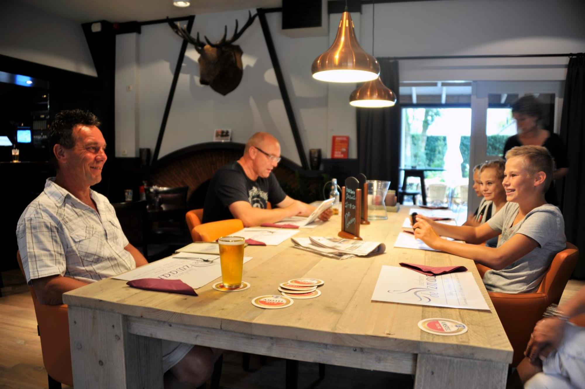 Herberg De Zwaan Hedel Esterno foto